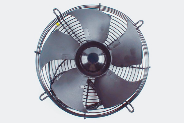 EC軸流風(fēng)機(jī)比DC軸流風(fēng)機(jī)強(qiáng)在哪？關(guān)鍵在這幾點(diǎn)！